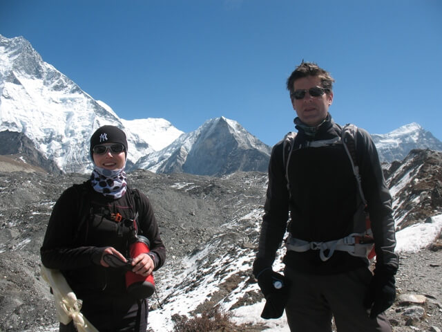 Kicki & Ulf framför sitt mål - Island Peak