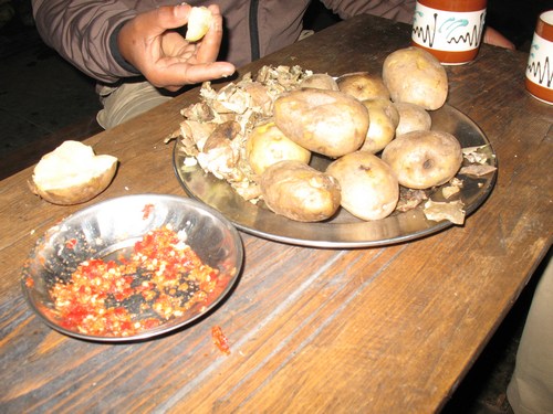 Kokt potatis med chili är en populär frukost bland Sherpafolket